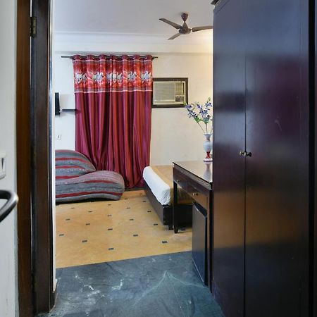 ניו דלהי Hotel Revels By A1Rooms מראה חיצוני תמונה