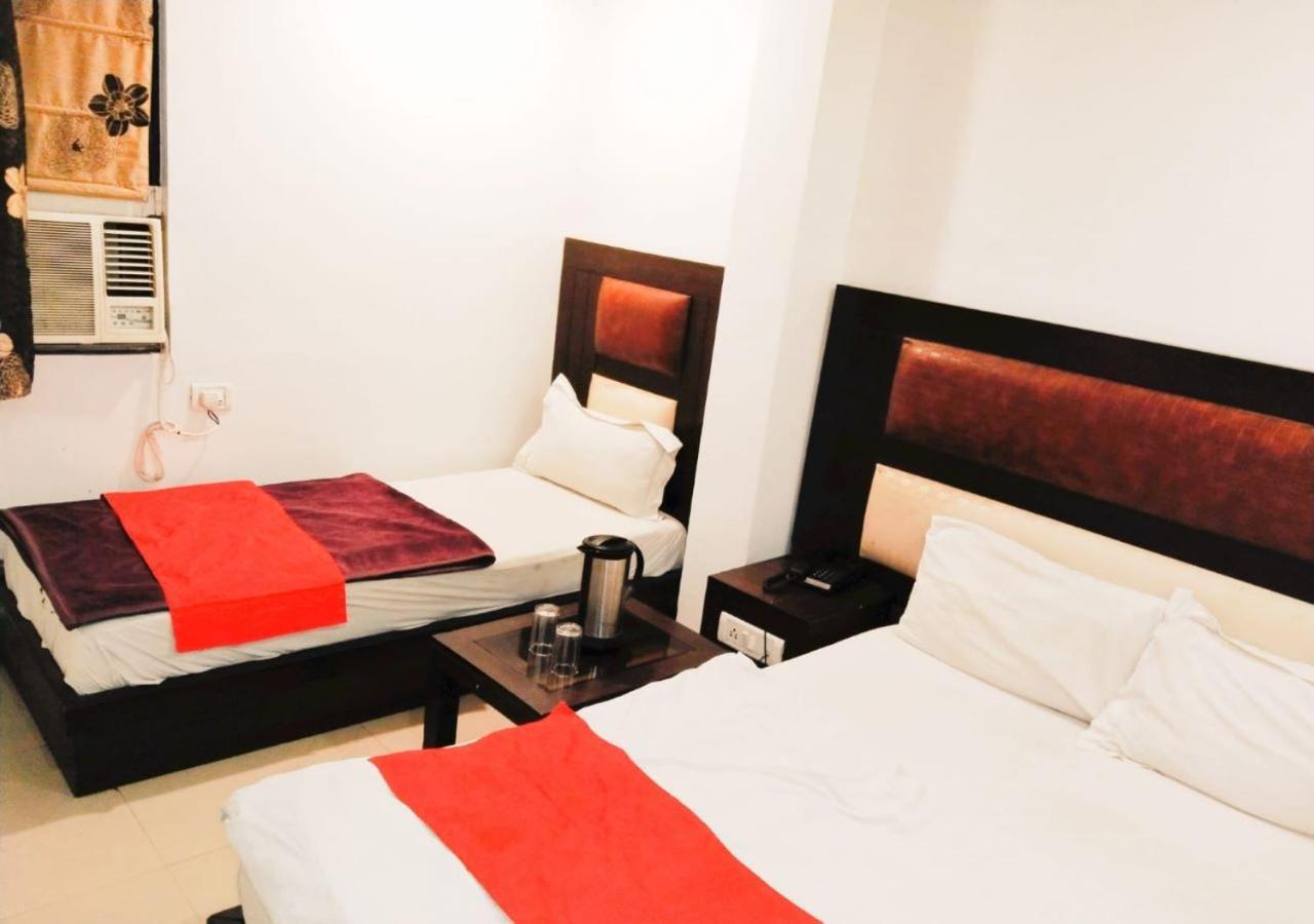 ניו דלהי Hotel Revels By A1Rooms מראה חיצוני תמונה