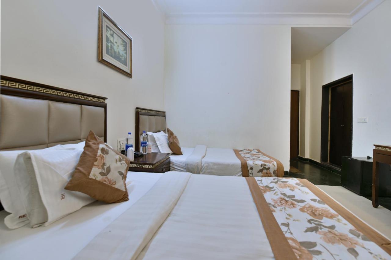 ניו דלהי Hotel Revels By A1Rooms מראה חיצוני תמונה