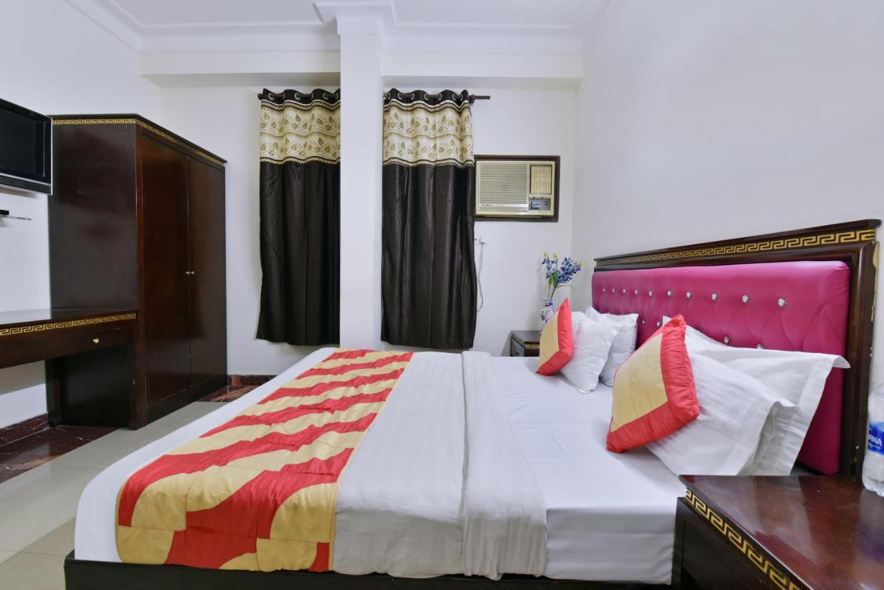 ניו דלהי Hotel Revels By A1Rooms מראה חיצוני תמונה