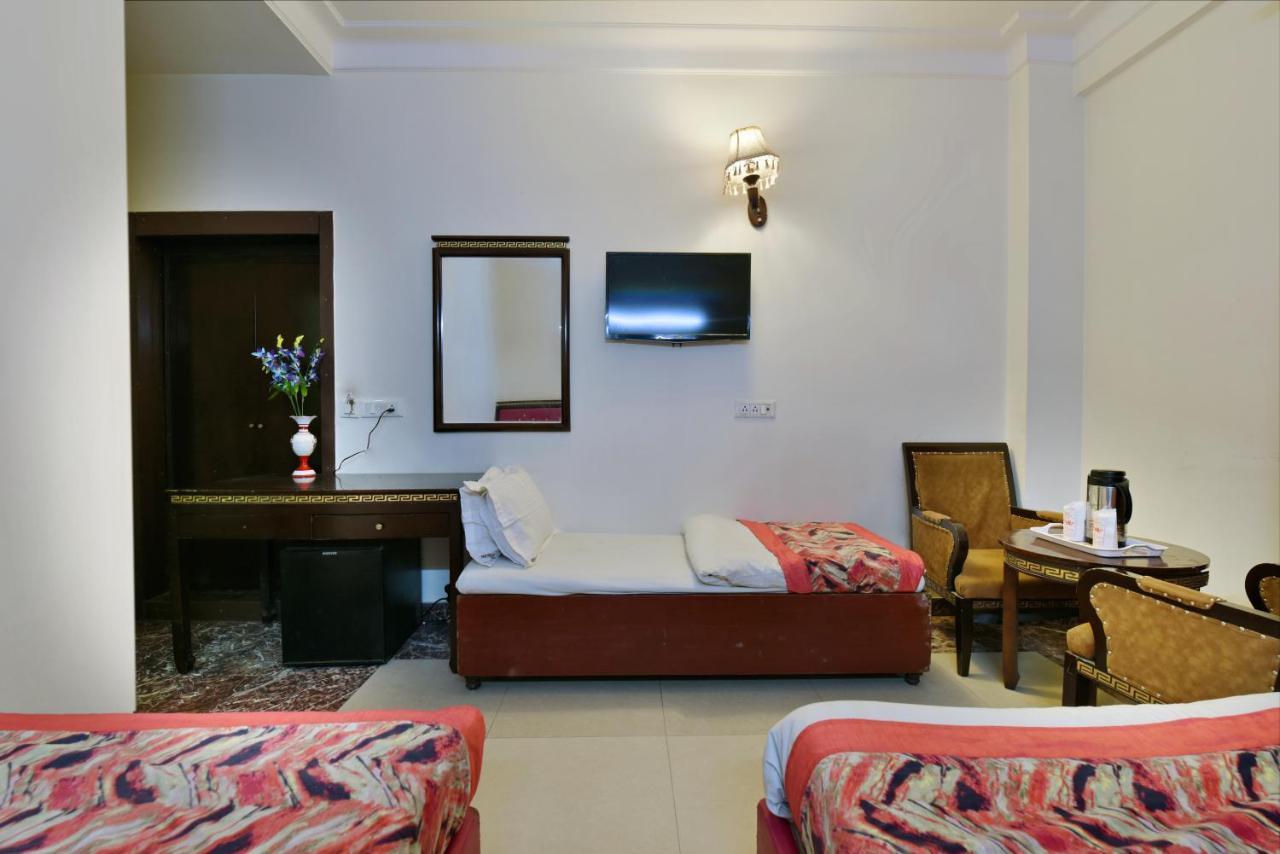 ניו דלהי Hotel Revels By A1Rooms מראה חיצוני תמונה
