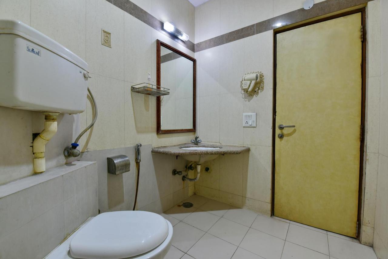 ניו דלהי Hotel Revels By A1Rooms מראה חיצוני תמונה