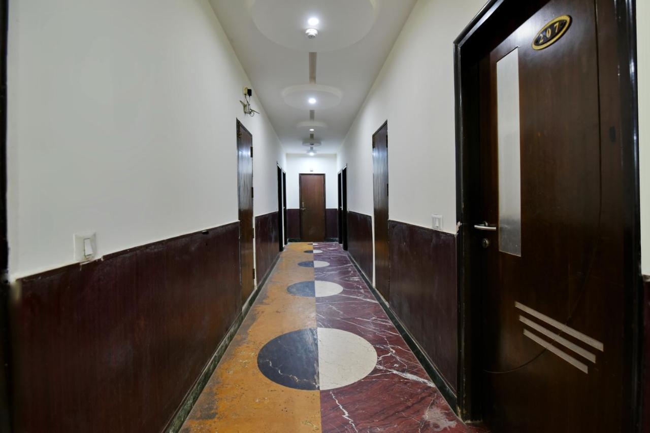 ניו דלהי Hotel Revels By A1Rooms מראה חיצוני תמונה