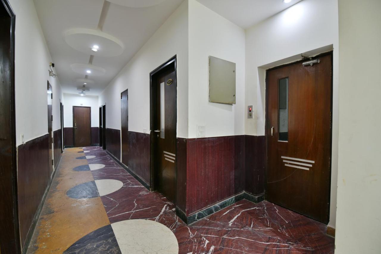 ניו דלהי Hotel Revels By A1Rooms מראה חיצוני תמונה