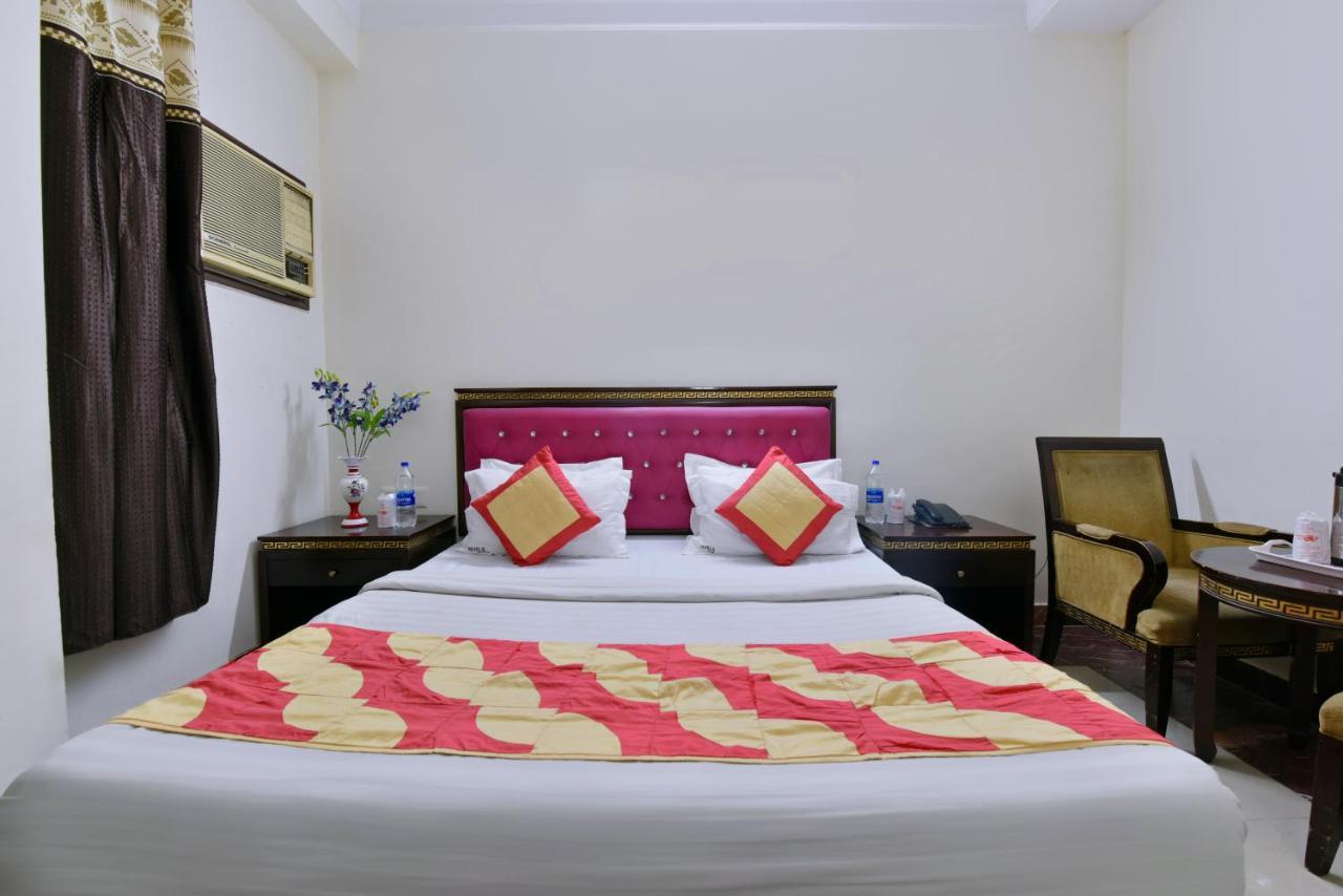 ניו דלהי Hotel Revels By A1Rooms מראה חיצוני תמונה