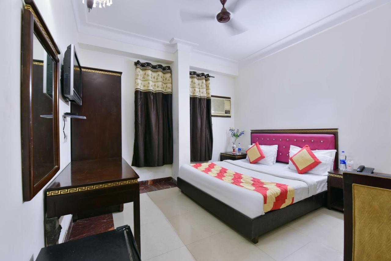 ניו דלהי Hotel Revels By A1Rooms מראה חיצוני תמונה