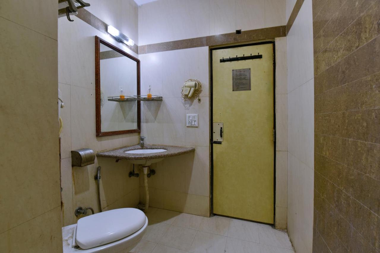 ניו דלהי Hotel Revels By A1Rooms מראה חיצוני תמונה